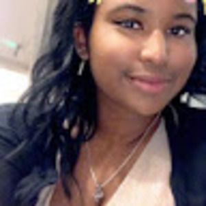 Meet your Posher, Yvette